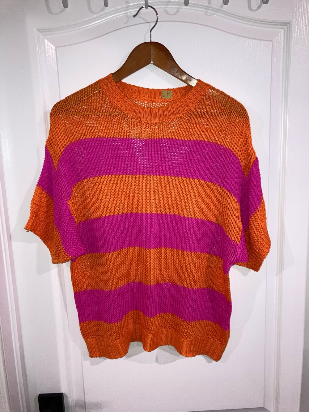 Pink & Orange Striped Short Sleeve Knot Top - size L? (Ptp: 21”)